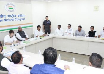 झारखंड कांग्रेस में गुटबाज़ी: 2024 के लोकसभा चुनाव के लिए कितनी तैयार है कांग्रेस