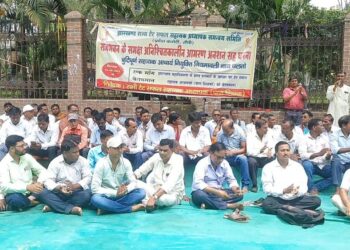 टेट पास पारा शिक्षक का आंदोलन : हेमंत सरकार पर ठगने का आरोप, जानिए