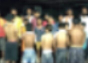 पलामू: स्कूल में कलश यात्रा में भाग लेने वाले छात्रों को हेड मास्टर ने दी सजा