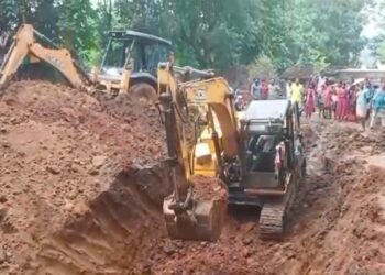 रांची के सिल्ली प्रखंड के पिस्का गांव में राहत और बचाव कार्य जारी, मलबा हटाने का काम जारी