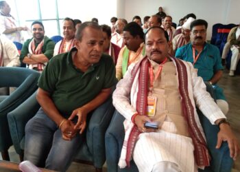 रघुबर दास कब लेंगे भाजपा की सदस्यता, इतना सस्पेंस क्यों है भाई