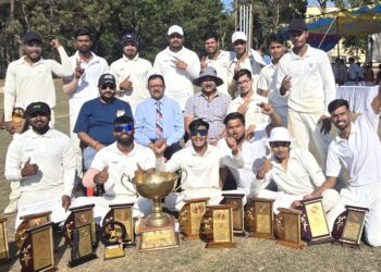 SBU के नाम खिताब : चेतन देवराज ट्राफी की विजेता बनी विश्वविद्यालय की टीम