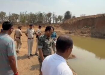Garhwa Tragedy: Four Children Die After Falling into Pit, Authorities Begin Investigation