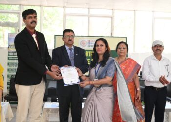 SBU में योग विज्ञान विभाग में मेडल व प्रमाण पत्र वितरण