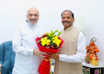 देश में सबसे अधिक समय तक केंद्रीय गृह मंत्री होने का रिकॉर्ड बनाया अमित शाह ने,बधाई मिली