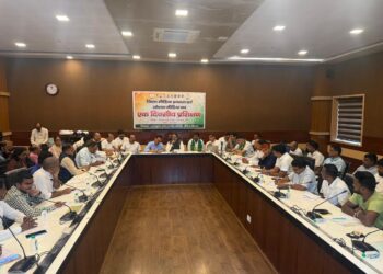 लोगों से संवाद के माध्यम से जुड़ने का प्रयास करें के राजू