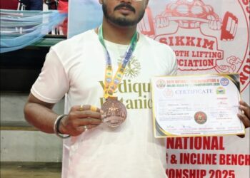 राष्ट्रीय प्रतियोगिता में SBU के प्रत्युष ने पदक जीता।