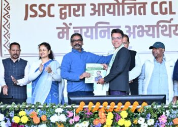 JSSC CGL के अभ्यर्थियों को मुख्यमंत्री हेमंत सोरेन ने दिया