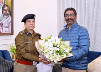 तदाशा मिश्रा की DGP पद पर नियुक्ति पर सवाल खड़ा किया बाबूलाल मरांडी ने