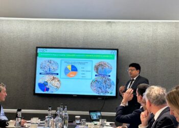 लंदन में झारखंड के समृद्ध खनिज संसाधनों का प्रेजेंटेशन दिया गया