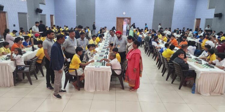 नेशनल रैपिड एंड ब्लिट्ज चेस चैंपियनशिप के दूसरे दिन दस चक्र में किसने बनाई बढ़त, जरूर जानिए