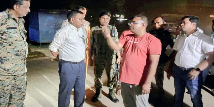 गुमला में 1 करोड़ से अधिक की ज्वैलरी की लूट, बगल में था थाना