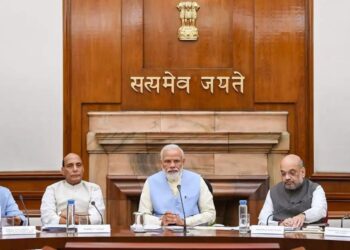 विदेश से लौटते ही PM नरेंद्र मोदी ने की लंबी बैठक, दिया कड़ा निर्देश