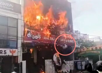 लखनऊ के अलीनगर में कोचिंग में आग में अब तक 15 बच्चों की मौत, कई ज़ख्मी।