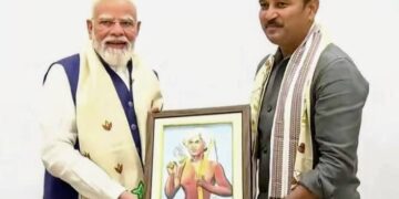 PM मोदी को सुदेश महतो ने बधाई दी। दिल्ली में NDA की बैठक हुए शामिल।