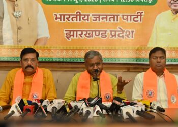 नरेंद्र मोदी के 12 साल के कार्यकाल का बखान किया भाजपा नेता बाबूलाल मरांडी ने, जानिए क्या कहा